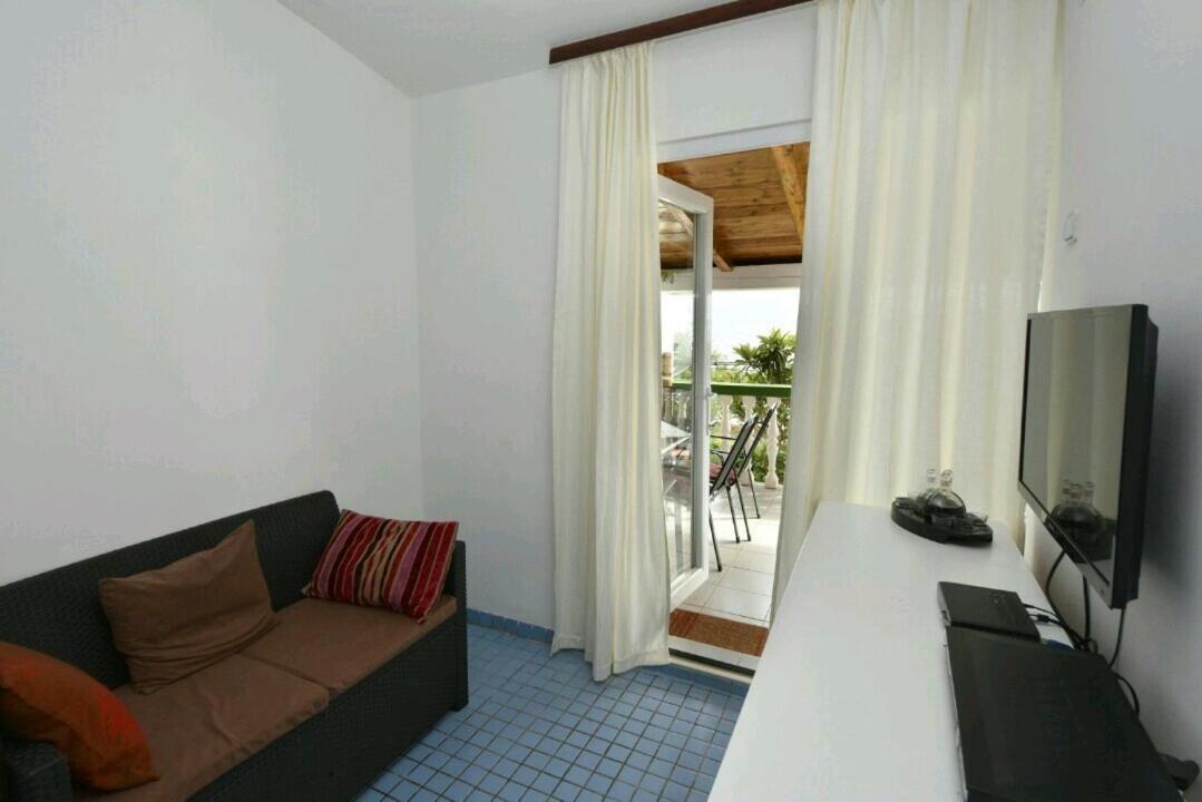 Apartman Zora Sukosan Exterior photo